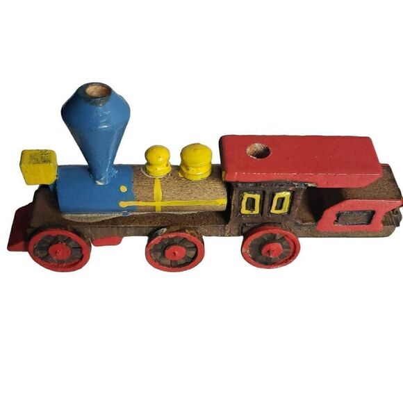 Vintage 1950s Toy Train Candle Holders - Picture 4 of 16
